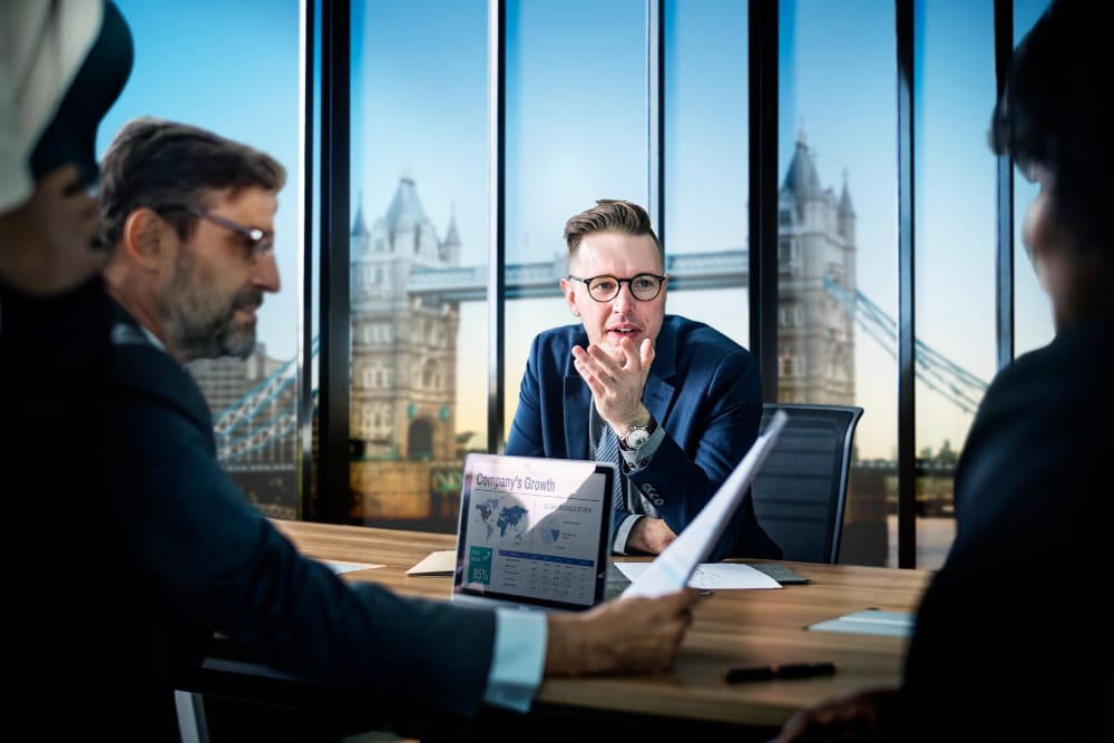 Why Entrepreneurs Around the World Choose UK Companies