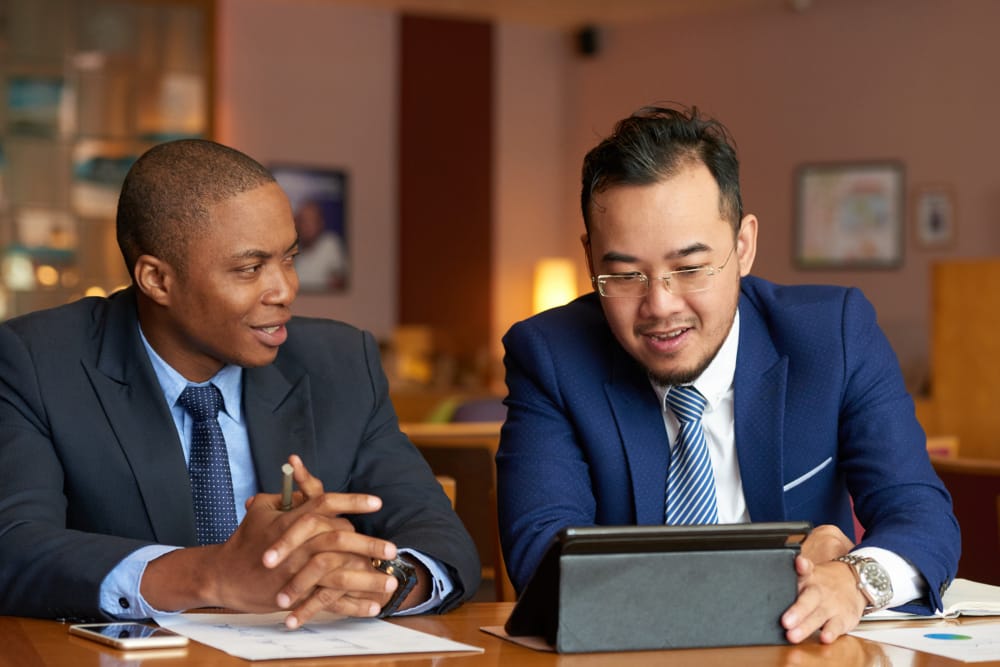 Should I Form a UK Company With 1 Share or 100 Shares?