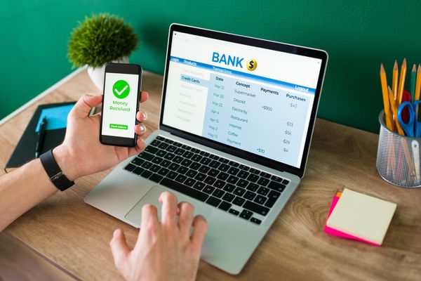 10 Reasons Why You Need a Business Bank Account