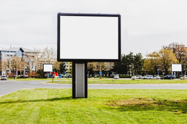 What Is Outdoor Advertising? Definition, Types, Examples and Guide