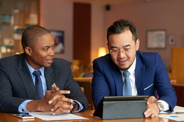 Should I Form a UK Company With 1 Share or 100 Shares?